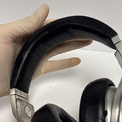 Monster Beats by Dr. Dre Pro Wired Headphones Black/Silver | Read