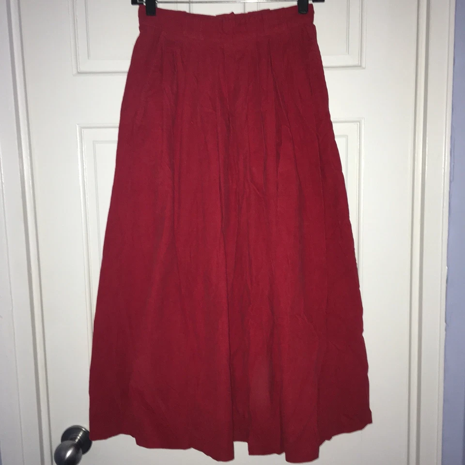 Vintage 80s Eddie Bauer Long Pleated red corduroy skirt with pockets- size 8 - Image 3 of 3