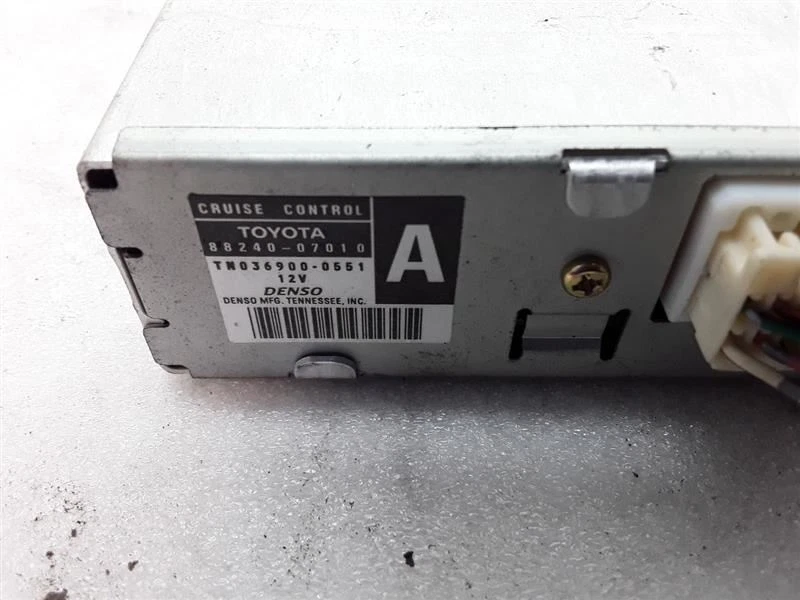 88240-07010 CRUISE CONTROL MODULE 1997 AVALON W2-7P Foto 2 de 4