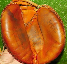 Rare Vintage Professional Model Valiant Catchers Glove C-3014 USA Good Condition