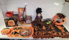 Haloween Decor Lot Tree Witch Ghost Jack O Lantern Lights Tray Bucket Figurine 