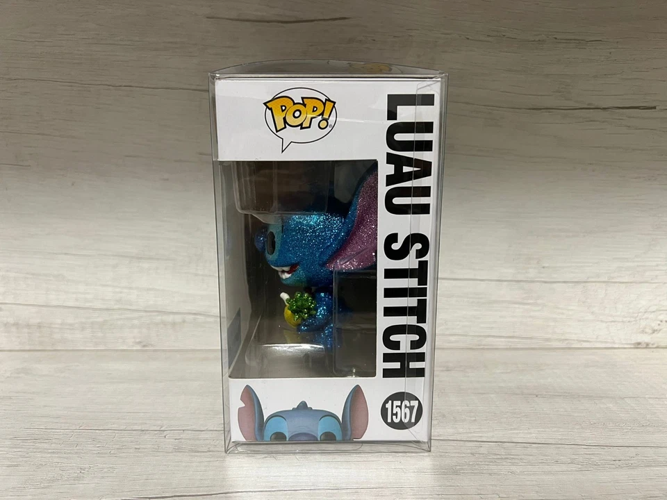 Funko Pop Luau Stitch 1567 Diamond Hollywood Exclusive - Imagen 3 de 4
