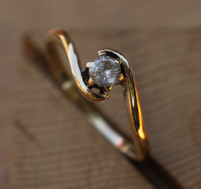 9ct Gelbgold Ring Mit Diamant Swirl Muster Solitär Vintage Ringgröße N Gereinigt