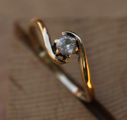 Diamond Swirl Ring Solitaire