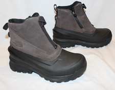 The North Face Chilkat V Lace Up Waterproof Boots Gray Black Men 7 Women 8 NIB
