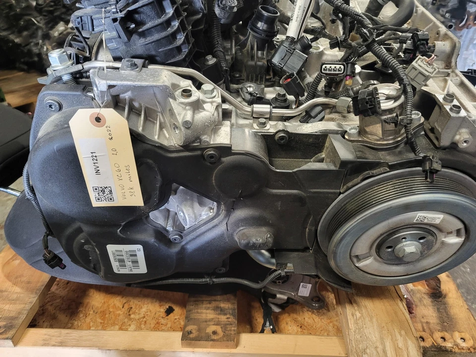 VOLVO XC60 2022 2.0L FWD Engine Motor 38k Miles USED OEM - Image 2 of 4