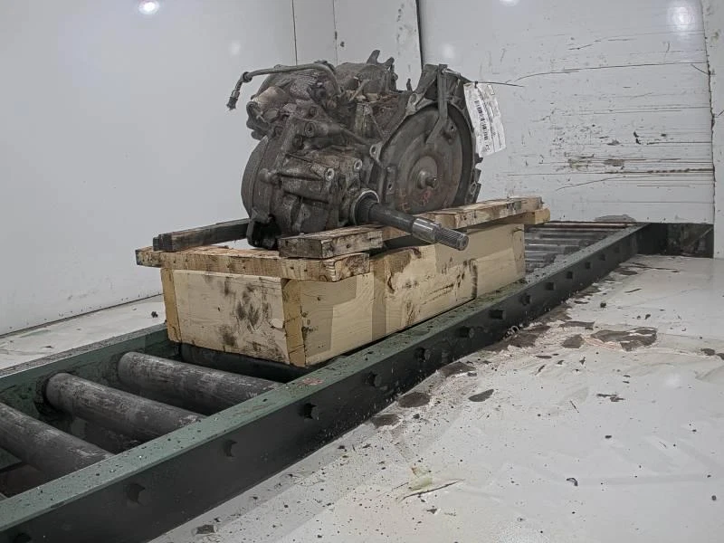 Conjunto de transmisión automática usado se adapta a: Chevrolet Equinox 2005 AT AWD opt M45 Foto 2 de 4