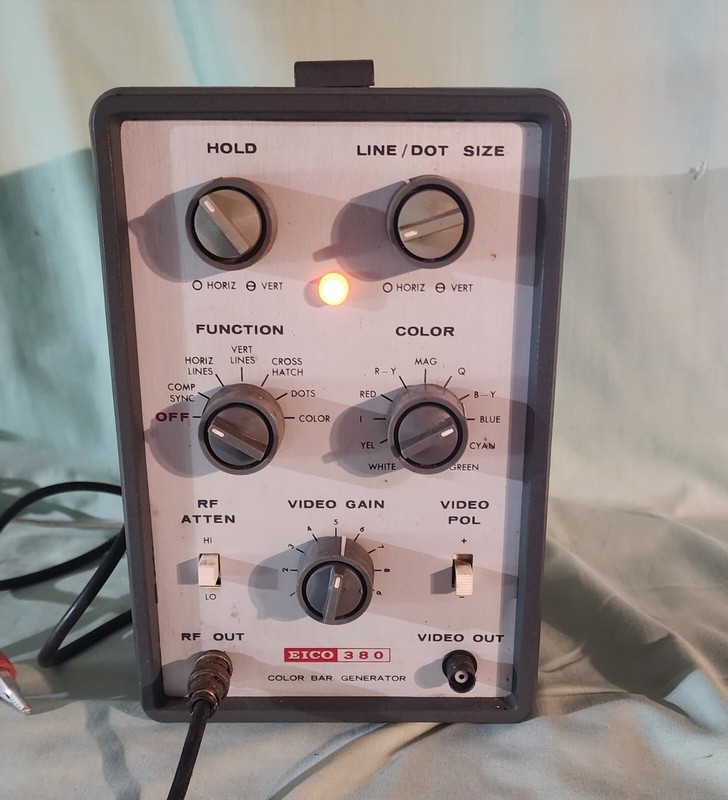 EICO 380 Color Bar Generator LIGHTS UP