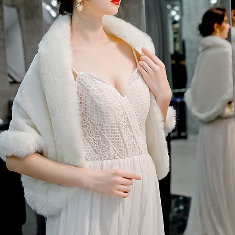 Come Vestirsi Matrimonio A Settembre: Guida Uomo&Donna 2025 - Foto 10