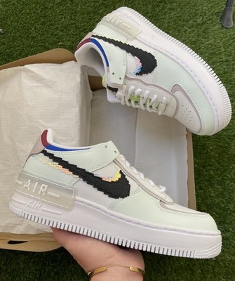 Nike Air Force 1 Shadow SE Pixel Swoosh Barely Green White Neu In OVP 41