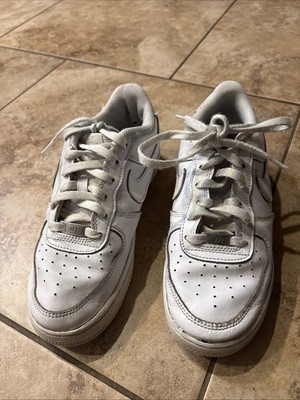 Air Fore One s Size 7. Used, But Look Like Knew. Got Bought Couple Months Ago!