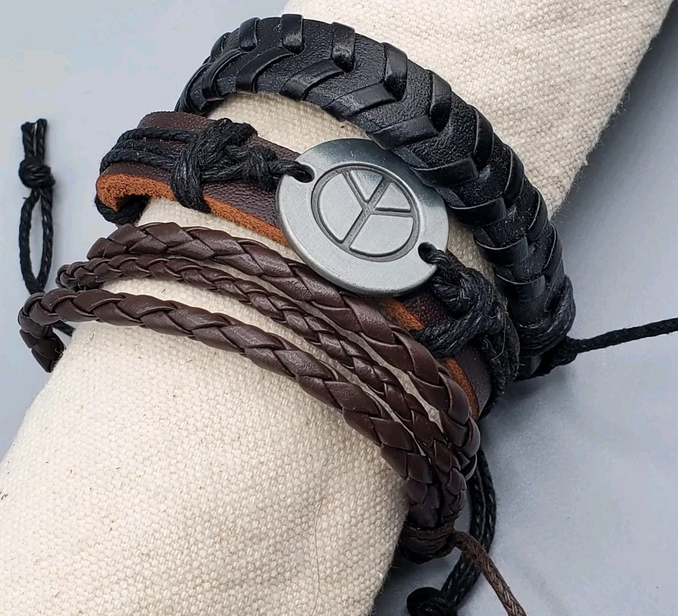 JUEGO DE 3 PULSERAS HIPPIE UNISEX HECHAS A MANO CUERO TRENZADO ETIQUETA DE LA PAZ AJUSTABLE Foto 2 de 4