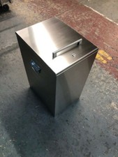 Feed bin - Storage bin - Animal feed bin - Pet food storage - galvanised steel 