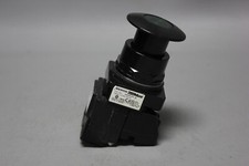 SIEMENS ILLUMINATED GREEN MUSHROOM HEAD PUSH PULL BUTTON 52BP2G3A, 52AATG, 52BJK