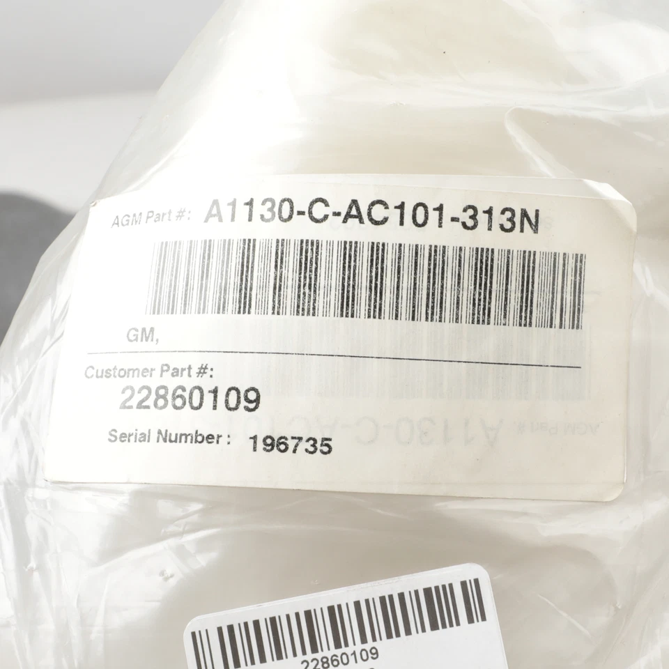 Juego de alfombrillas delanteras y traseras originales GM 2012-2013 Cadillac SRX 22860109 Foto 3 de 3