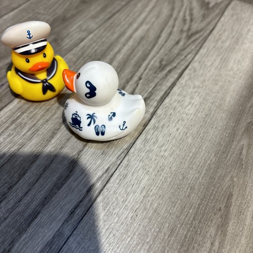 Set Of 2 Mini Nautical Vacation Themed Rubber Duck Duckies Boat Jeep (K63) - Picture 7 of 14