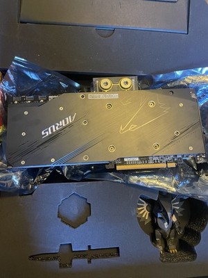 Gigabyte AORUS Radeon RX 6900 XT Waterforce WB 16G - w/ Orig Box & Figure
