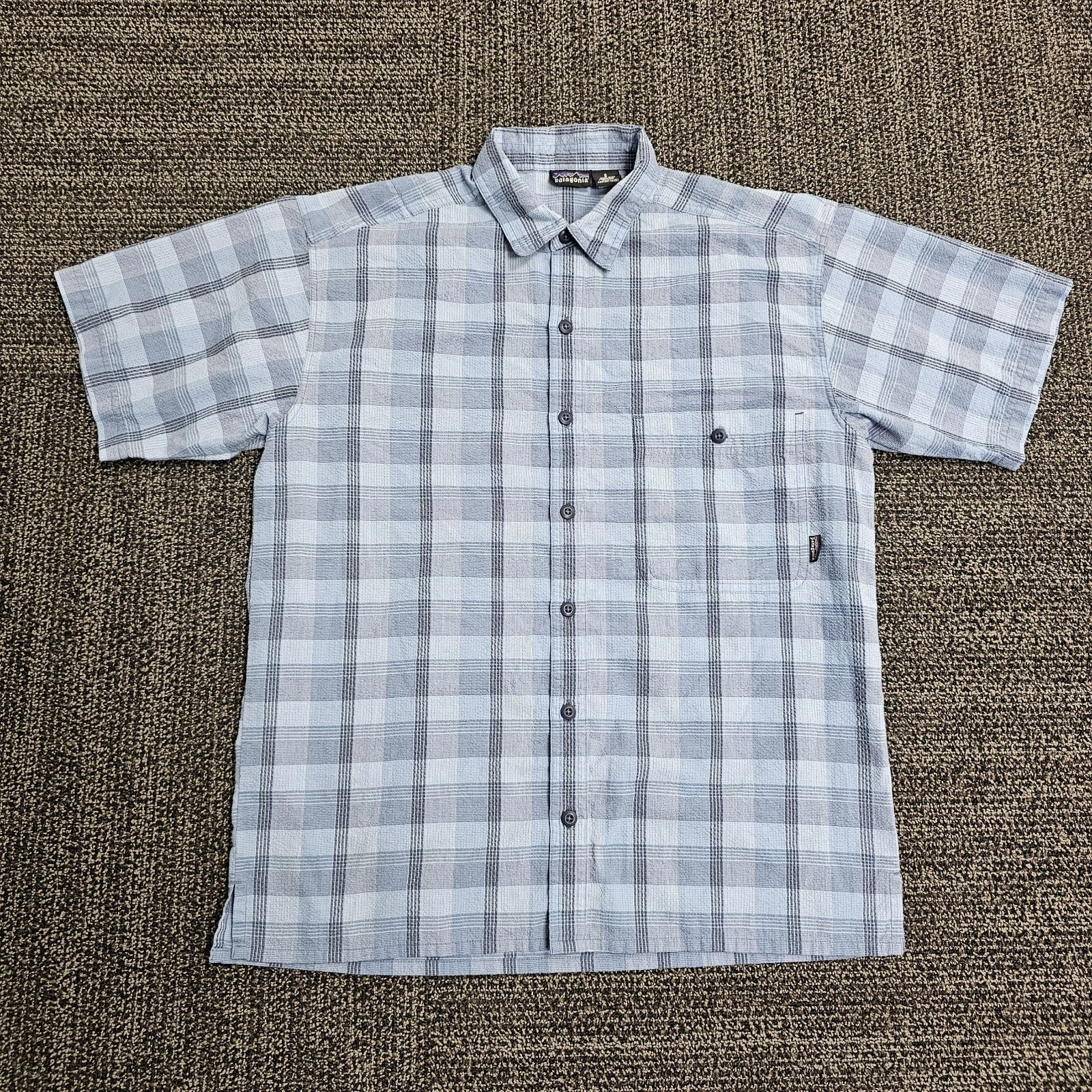 Patagonia Puckerware Shirt Short Sleeve Button Up Men's Size Small Hiking