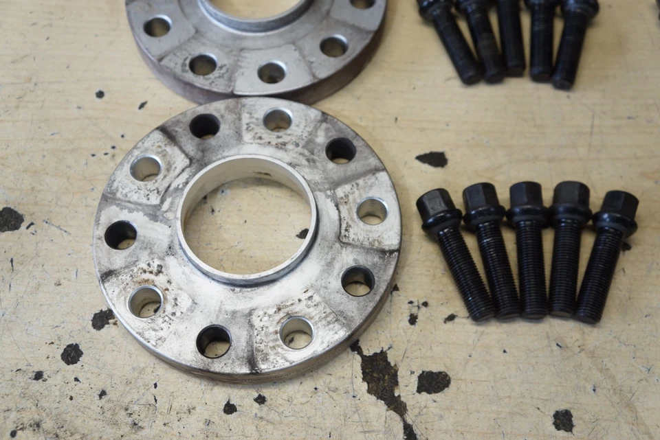 PORSCHE 5X130 BOLT PATTERN 20MM WHEEL SPACER KIT SET OF 4 W/BOLTS +USED — 第 3/4 张图片