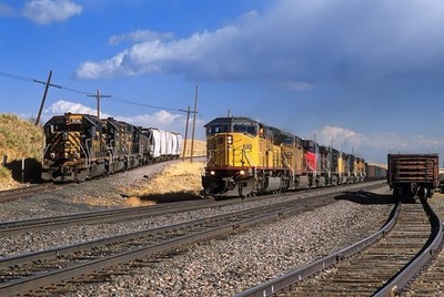 Denver & Rio Grande Western (DRGW) GP40-2 locomotive, Photo 8.5x11