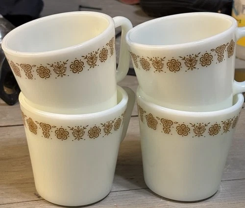 Vintage Pyrex Milk Glass Butterfly Gold D-Handle Coffee Tea Mugs Cups Set of 4
