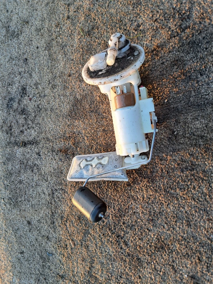 2014 YAMAHA XC115 XC 115 DELIGHT SCOOTER FUEL PETROL PUMP LEVEL SENDER GWO — 第 3/4 张图片