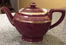 Vintage Hall Hollywood Gilded Burgundy 6 Cup Teapot Excellent Condition