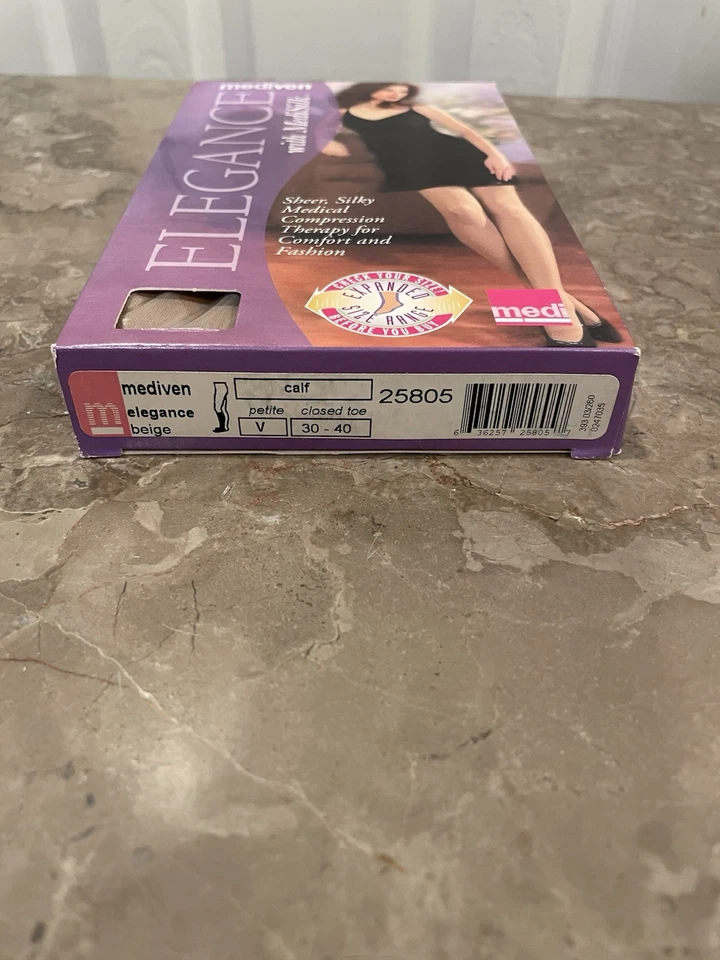 Medias de compresión de pantorrilla Mediven 25805 30-40 mmHg punta cerrada beige talla V pequeñas Foto 3 de 4