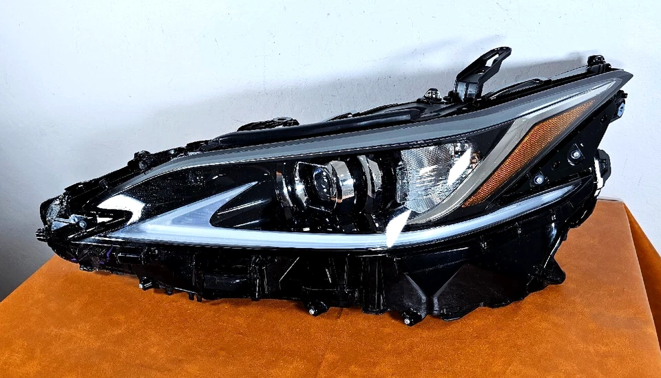 2019-2021 LEXUS ES300H ES350 LEFT DRIVER SIDE FULL LED HEADLIGHT OEM USED#B - Image 4 of 4