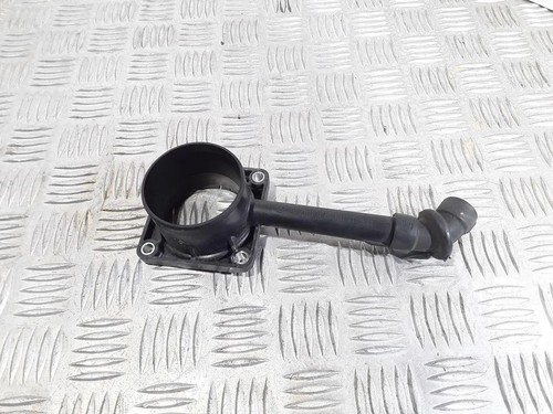 MERCEDES-BENZ B W245 Entlüftungsschlauch A2660940011 2.00 Petrol 100kw 32832309