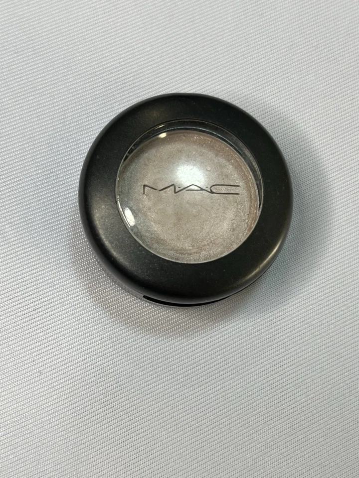 MAC eyeshadow PHLOOF frost ~ Very Rare - Image 2 of 4