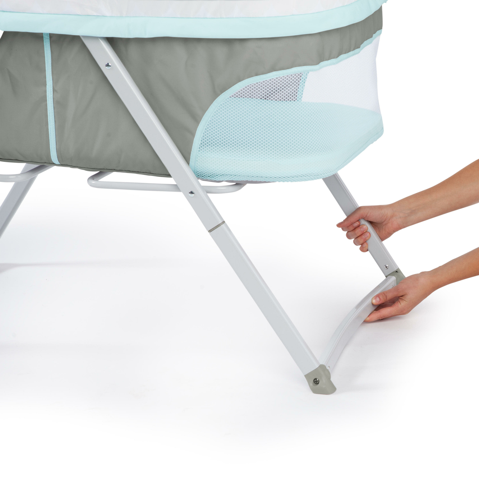 ingenuity travel bassinet