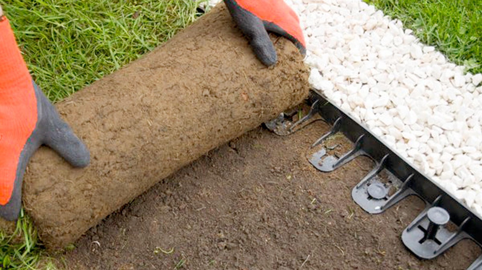 Lawn Edge Garden Edging Flowerbed Edge  - Black - 30 Lengths - 45mm Deep