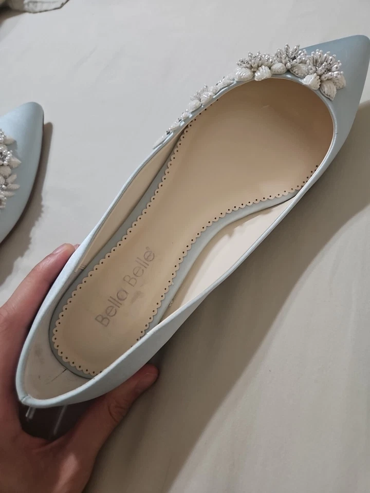 PISOS DE BODA BELLA BELLE AZULES 9 1/2 EE. UU. 41 EUR **PEQUEÑA DECOLORACIÓN EN LOGO** Foto 4 de 4