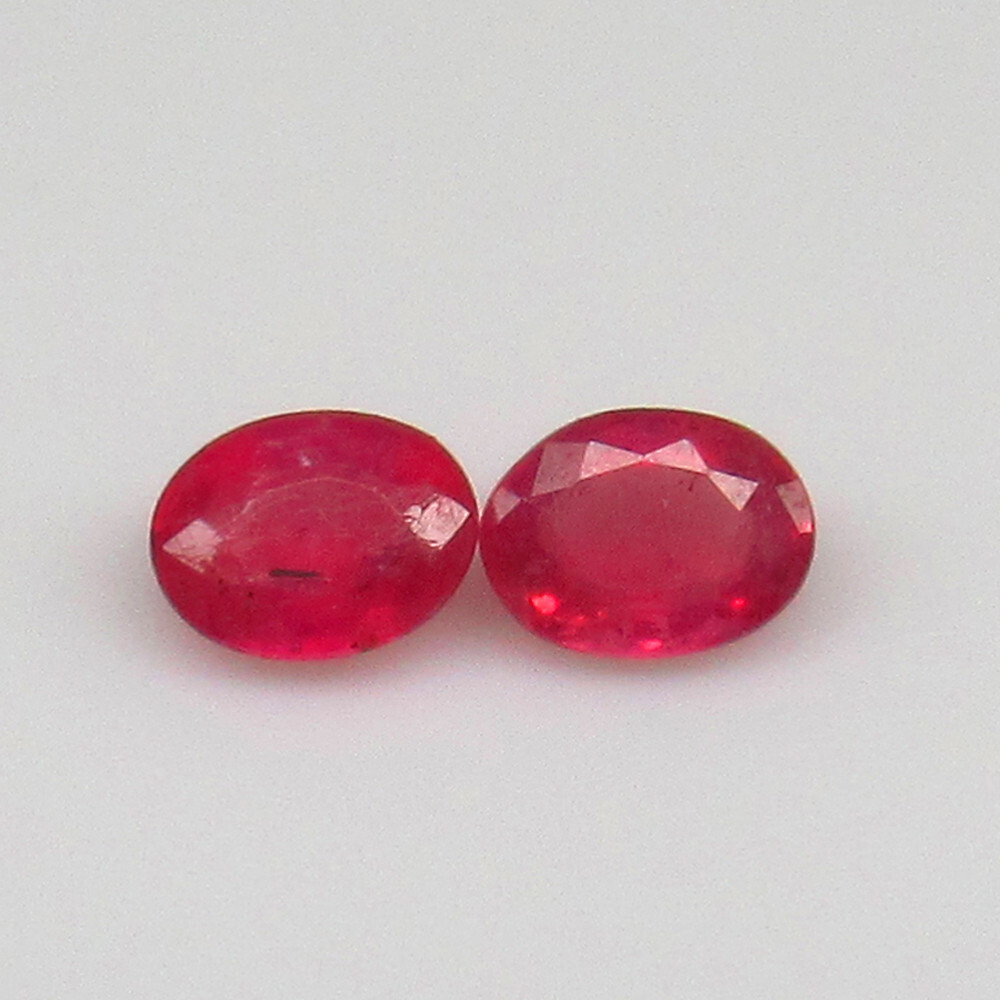 0.56 Ct 1 No Reserve Auction Natural Pinkish Red Ruby Oval Pair