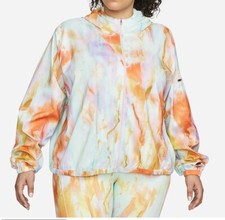 NIKE Women's Lightweight Running Jacket Mint Foam 150 Sustainable Material