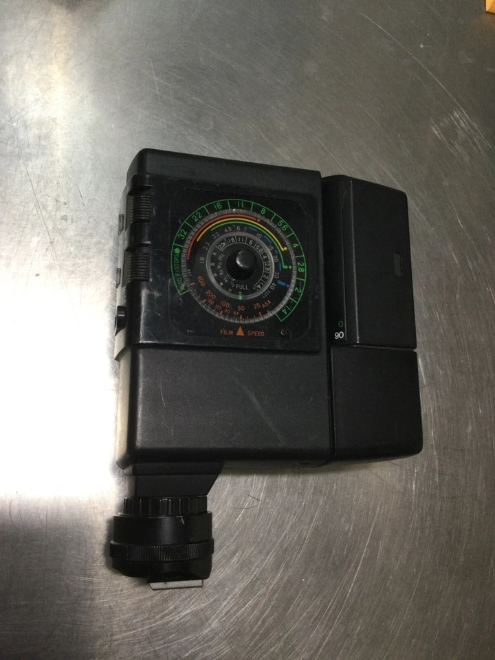 Sunpak Auto 4II Thyristor Flash Handheld - Black - Image 2 of 3