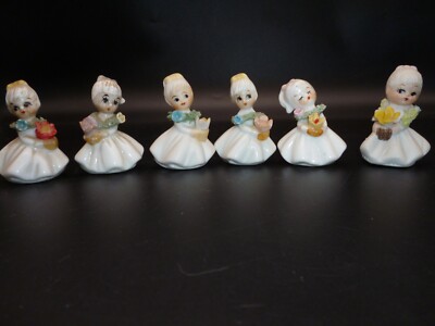6 Miniatur Figuren '' Napco '' Vintage Set ca. 1960  Mädchen m. Blumenstrauß- 5 cm