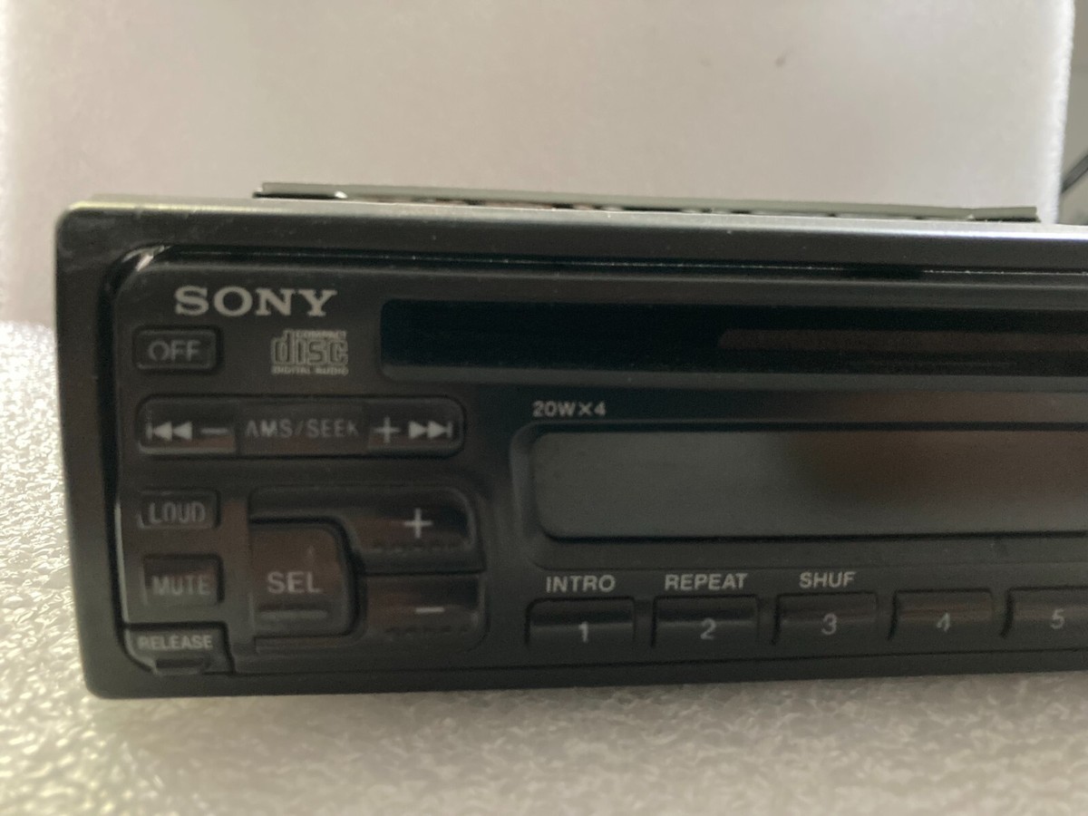 【貴重特値4】Sony car CD player 貴重特値4】Sony car CD player