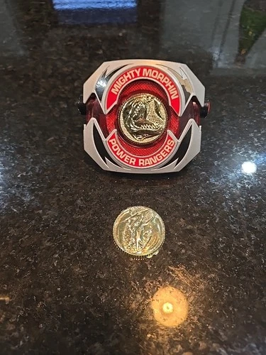 Vintage 1991 Bandai Mighty Morphin Power Rangers Morpher with 2 coins