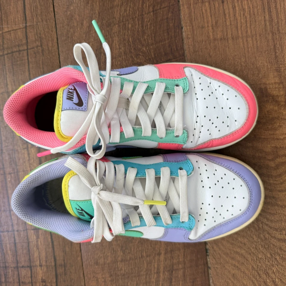 NIKE Mujer Dunk Low SE Mujer Talla 6 Pascua Caramelo Tenis Zapatos DD1872-100 Foto 4 de 4