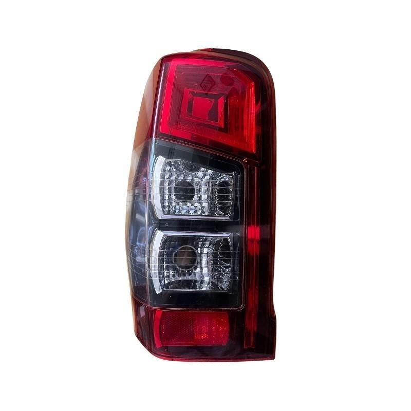 Feu arrière gauche MITSUBISHI L200 4 finition origine 8330B211