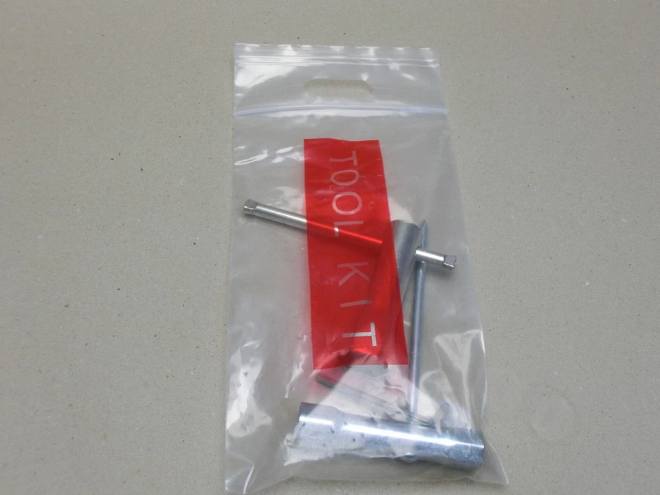 Werkzeug Set Zündkerzenschlüssel Radmutter Reely Carbon Fighter Verbrenner Buggy - Bild 3 von 4