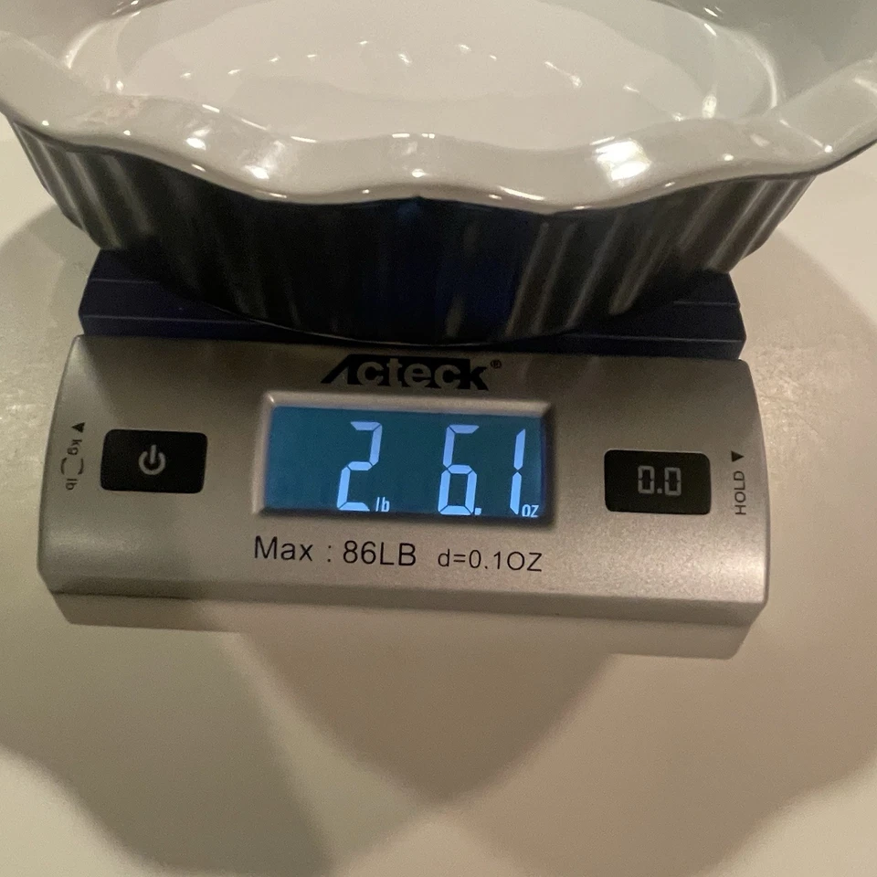 "Plato para pastel de gres Bialetti Casa Italia borde con volantes negro 9"" servidores" Foto 4 de 4