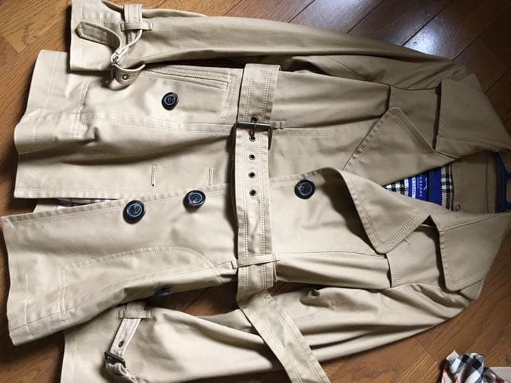 Burberry   Trench Coat 38