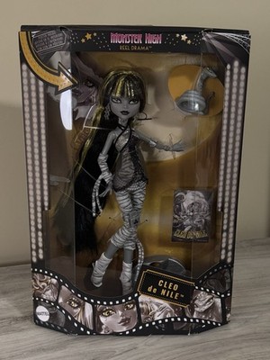 Mattel Monster High Cleo de Nile Reel Drama Fashion Doll