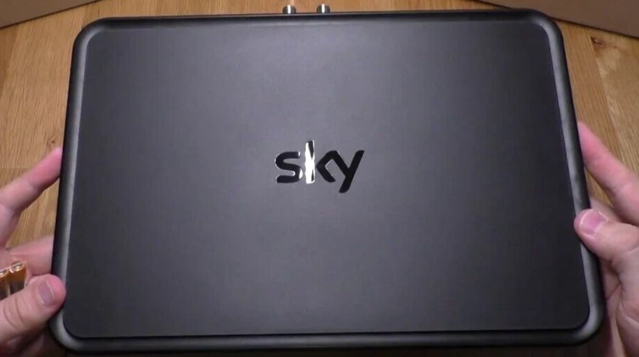 Decoder Sky Q HD T2 Humax Esi-160 LEGGE TUTTE LE SCHEDE IN HD - Immagine 3 di 4