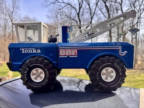 Vintage Mighty Tonka Twin Boom Wrecker Tow Truck Blue
