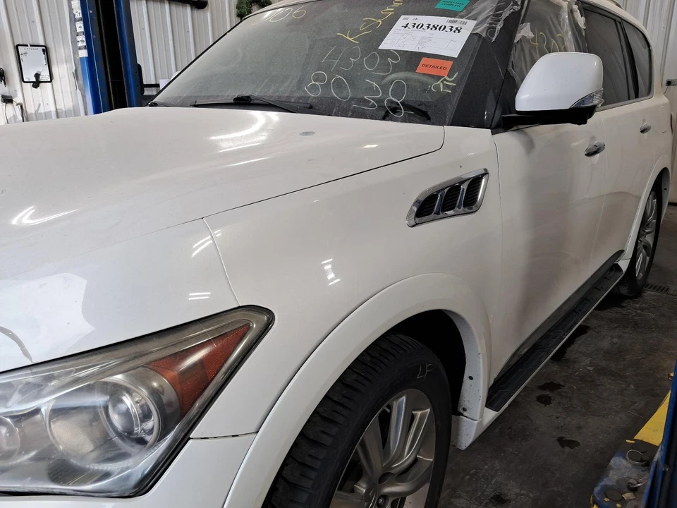 Espejo retrovisor interior delantero central usado se adapta a: Infiniti QX56 2013 centro delantero Foto 4 de 4