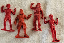 VINTAGE MARX PLASTIC 2 PIRATES AND 2 AFRICANS FIGURES